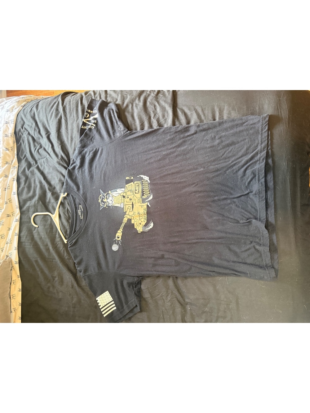 Men's Shirt | Short Sleeve Tee | Grunt Style | Size Large